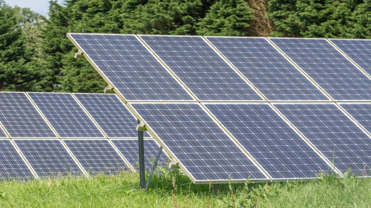 panouri solare fotovoltaice și echipamente electrice