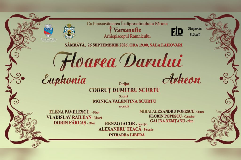 spectatori la concert, scenă cu muzicieni și public spectatori la concert, scenă cu muzicieni și public