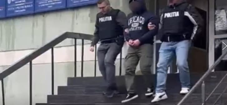 Tânăr imobilizat după tentativa de tâlhărie în parc