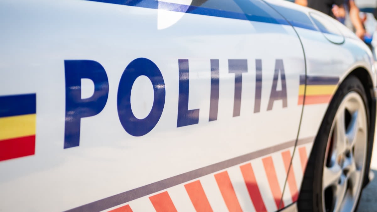 Un bărbat s-a deghizat în polițist și a cerut șoferiței 1.500 de lei pentru permis, în Timișoara