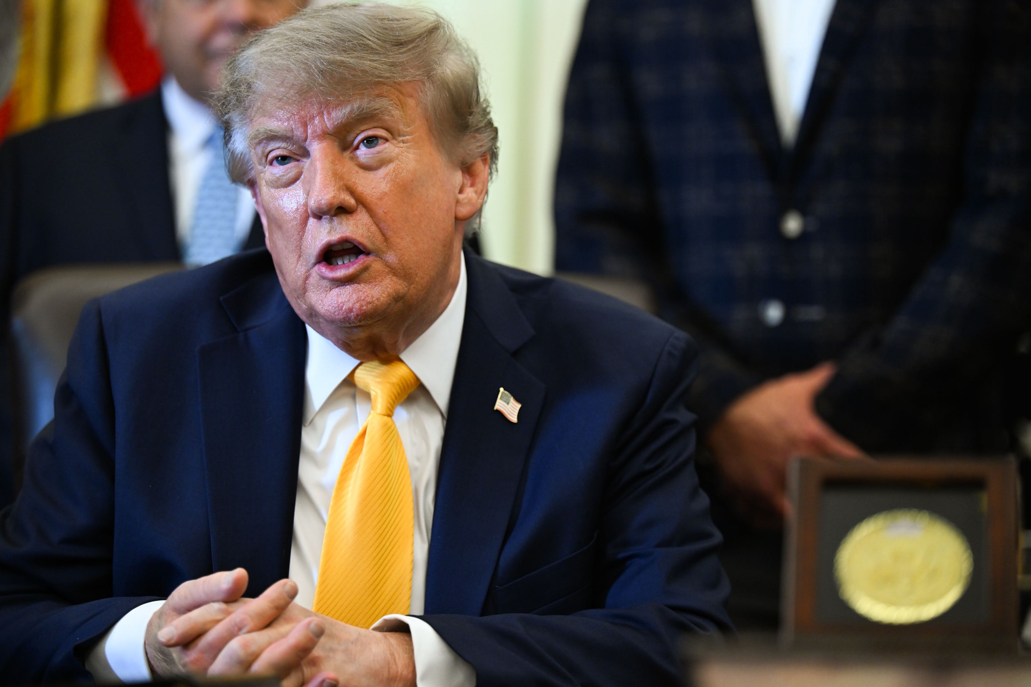 Judecătorul federal ordonă lui Trump să restabilească accesul jurnaliștilor la Casa Albă