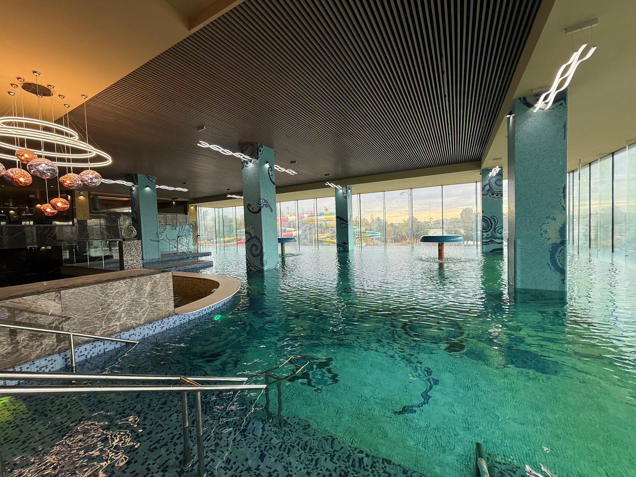 Aquapark Pantelimon se a deschis după 8 ani de lucrări și întârzieri de 7 ani