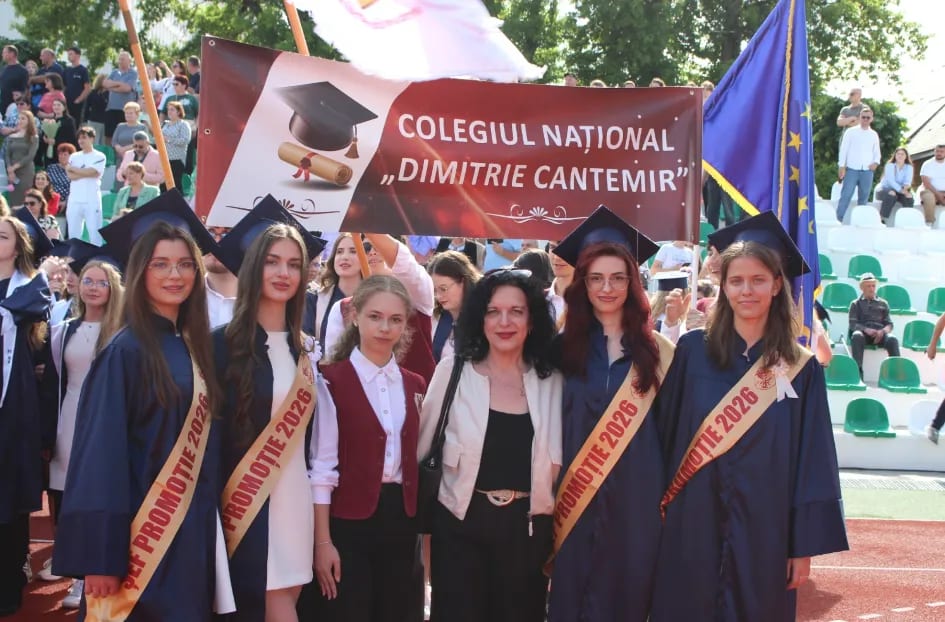Colegiul „Dimitrie Cantemir” Onești introduce un model inovator de pregătire pentru Bacalaureat