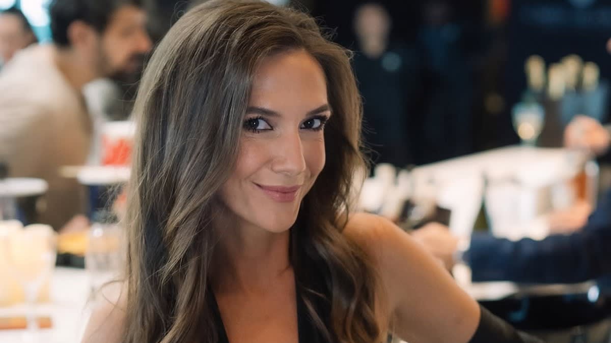 Adela Popescu revine pe micile ecrane și simte presiunea așteptărilor