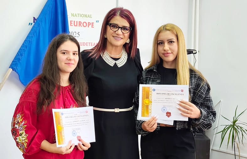 eleve de 10 din Slatina la ceremonia de premiere eleve de 10 din Slatina la ceremonia de premiere