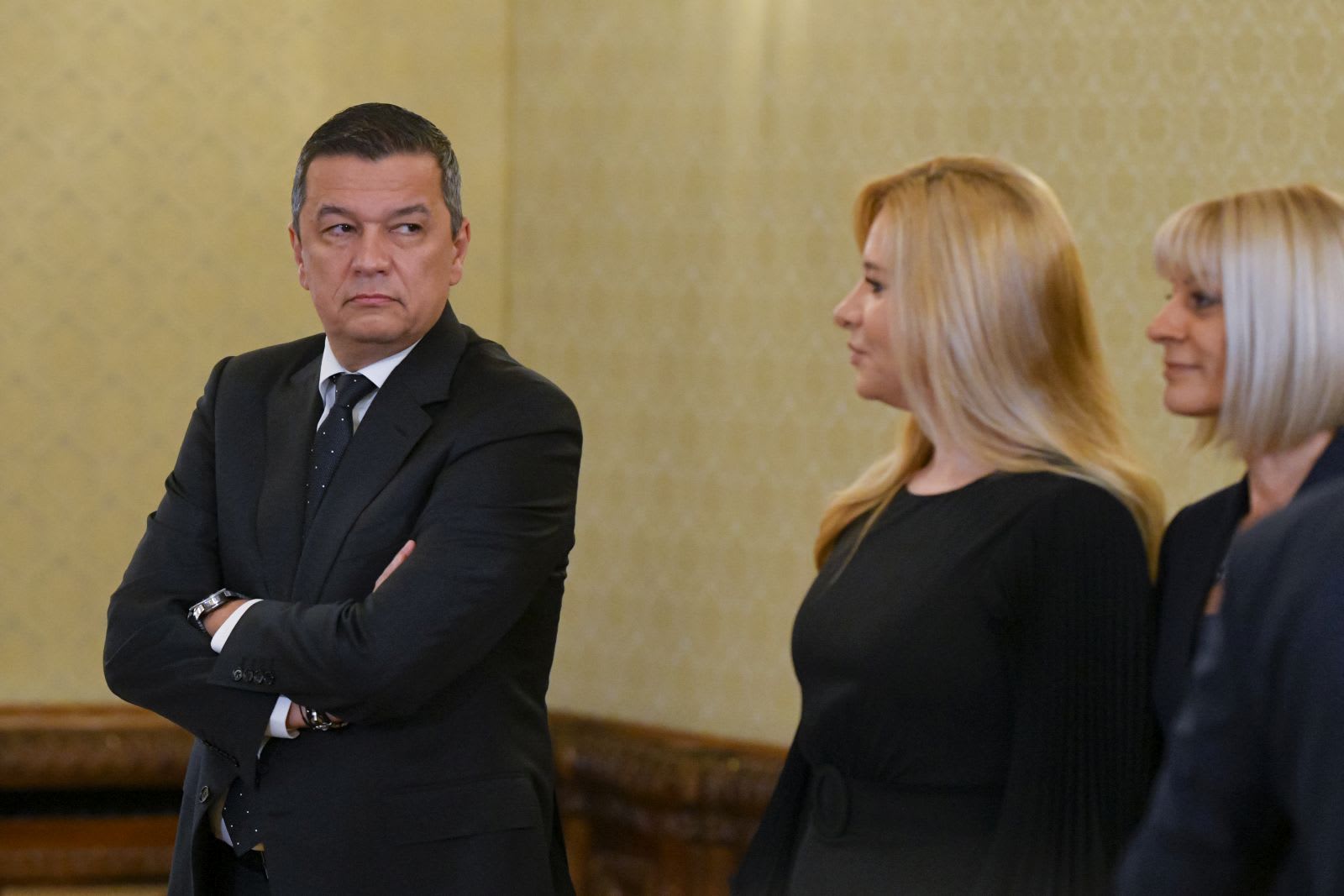 Grindeanu acuză PNL și USR de disperare în lupta pentru funcții în Guvernul Mureșan