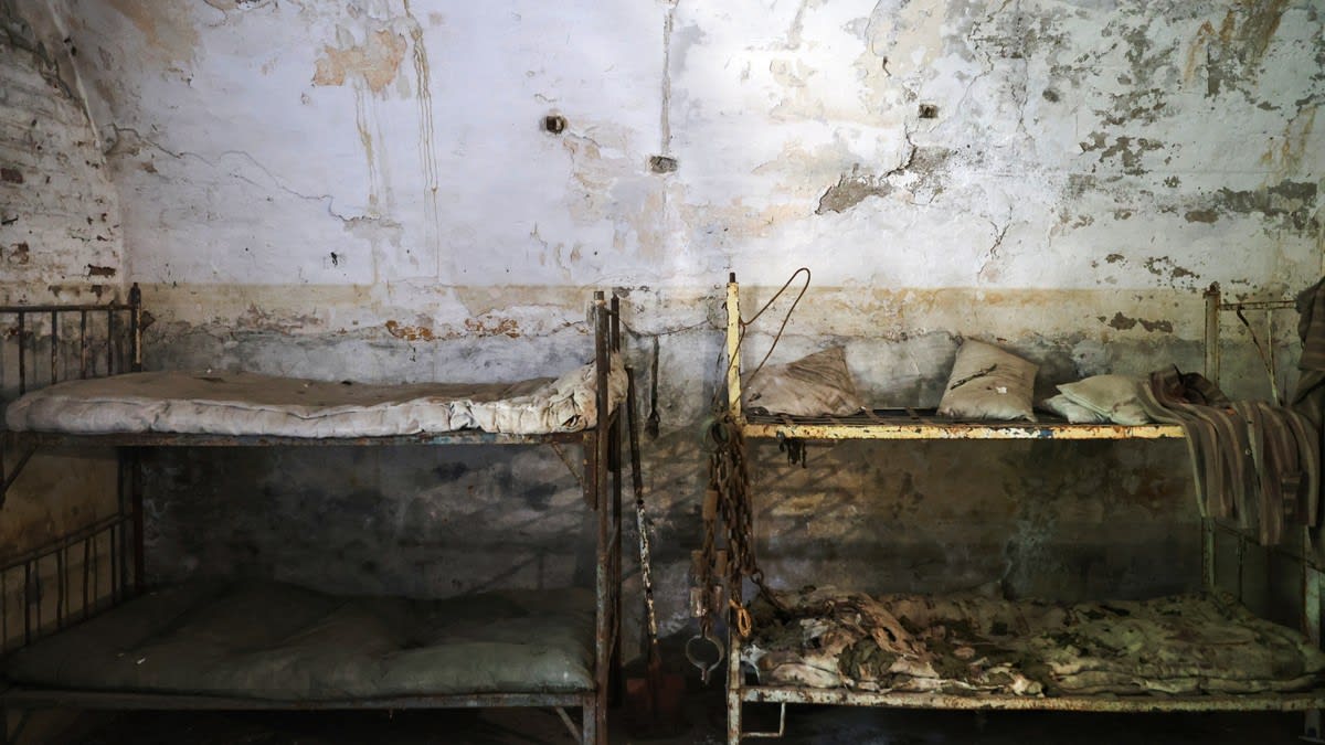 Fortul 13 Jilava: locul unde oamenii au fost zdrobiți de suferință și întuneric