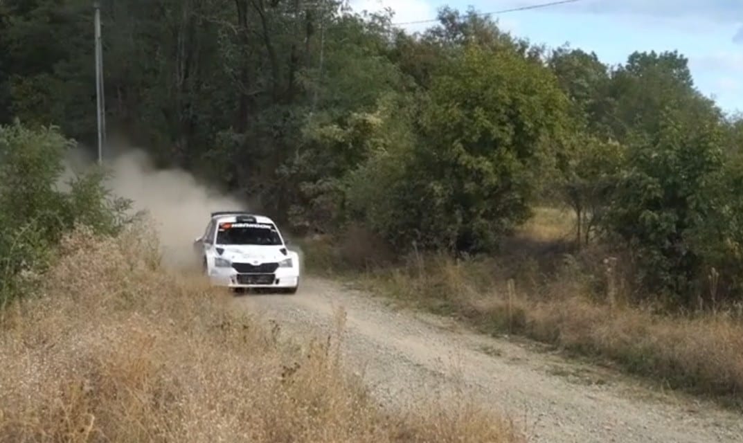 mașini de raliu pe trasee montane din Vâlcea mașini de raliu pe trasee montane din Vâlcea