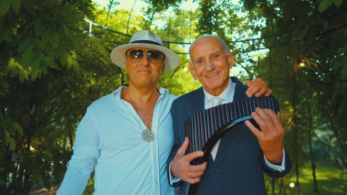 Maestrul Gheorghe Zamfir colaborează cu Costi Ioniță la piesa „Mi Reina”