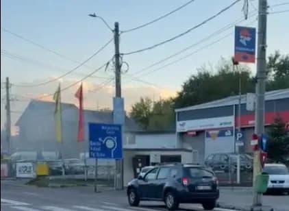 NEWS ALERT: Scurtcircuit la un transformator din Onești cu bubuitură și fum