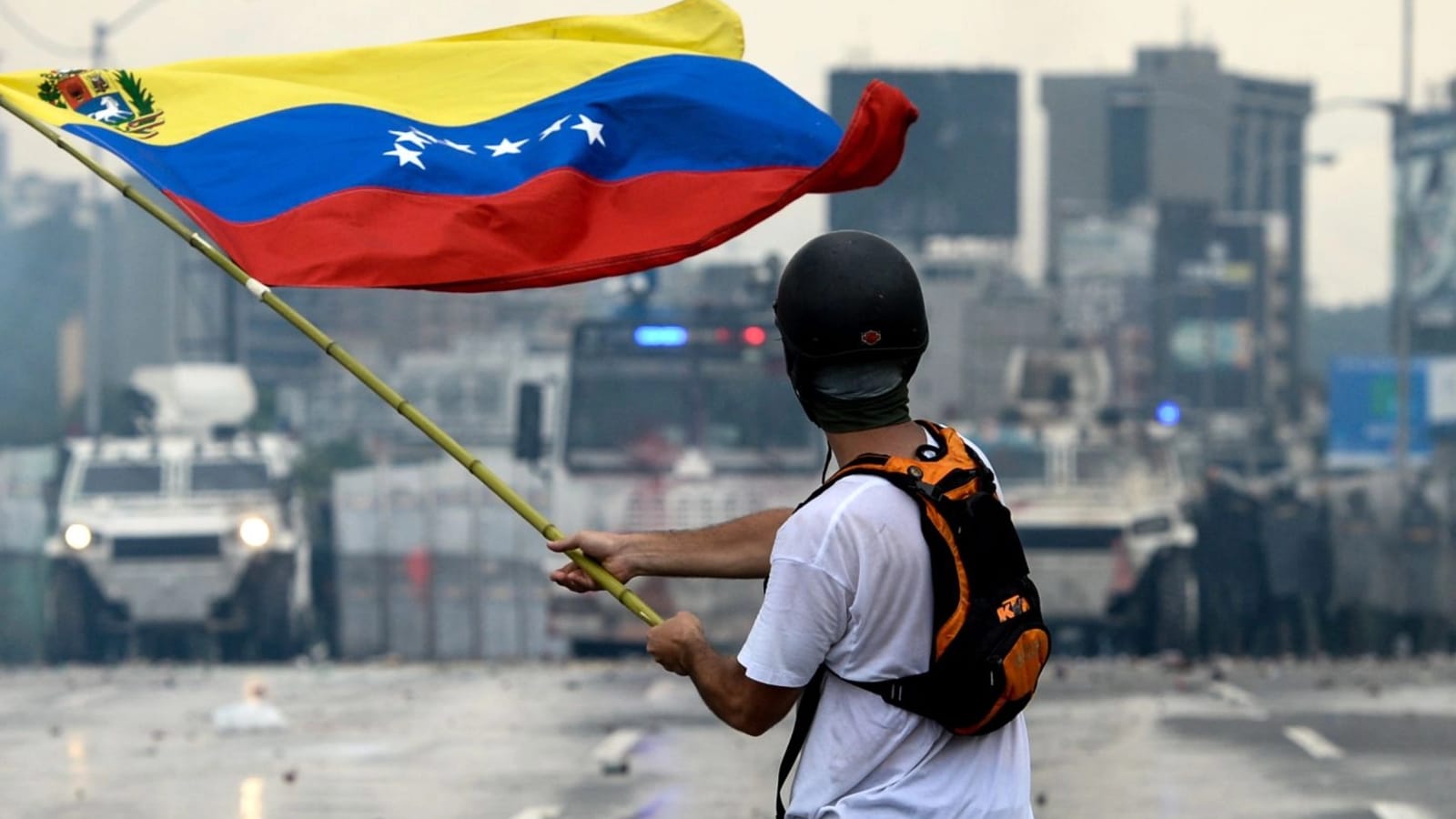 Susținători ai Mariei Corina Machado cer revenirea în Venezuela prin manifestații