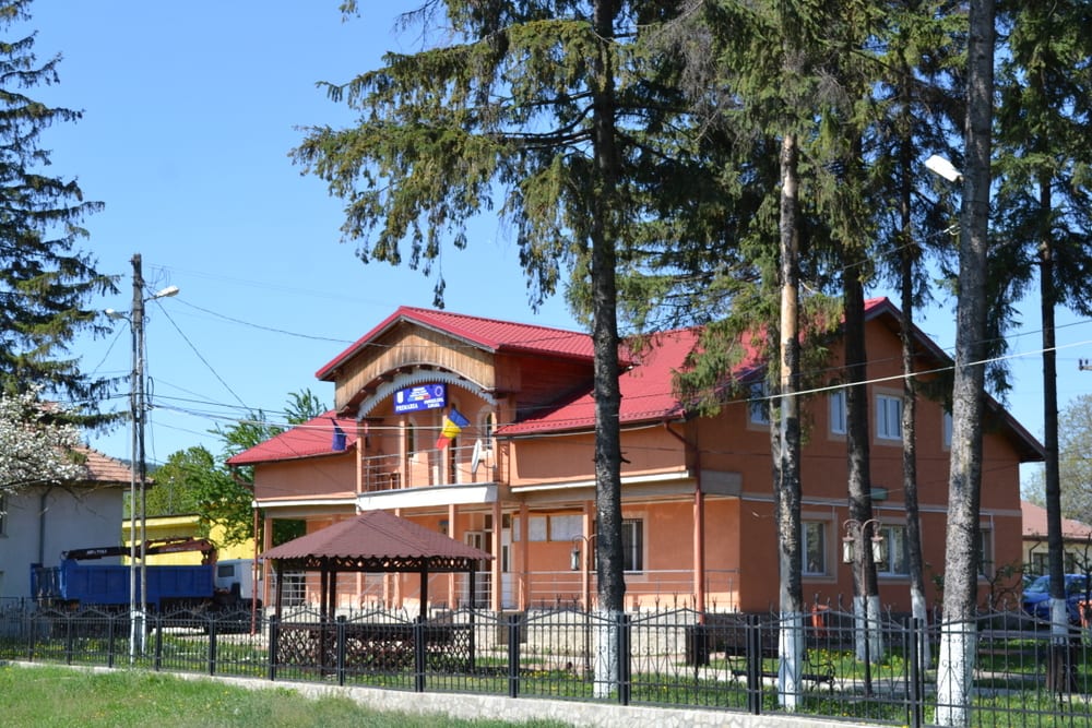 clădire administrativă în județul Neamț, primărie clădire administrativă în județul Neamț, primărie