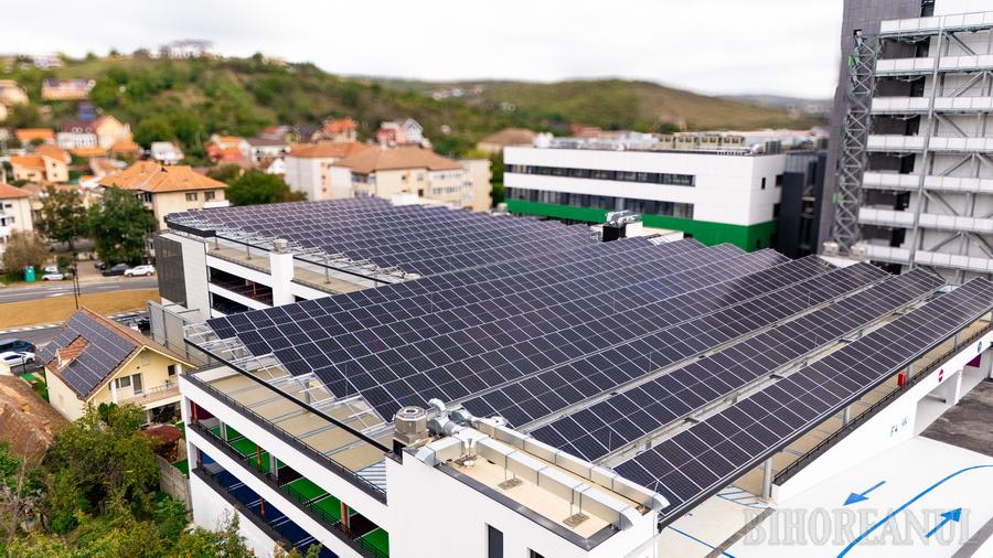 panouri fotovoltaice și baterii în orașul Oradea panouri fotovoltaice și baterii în orașul Oradea