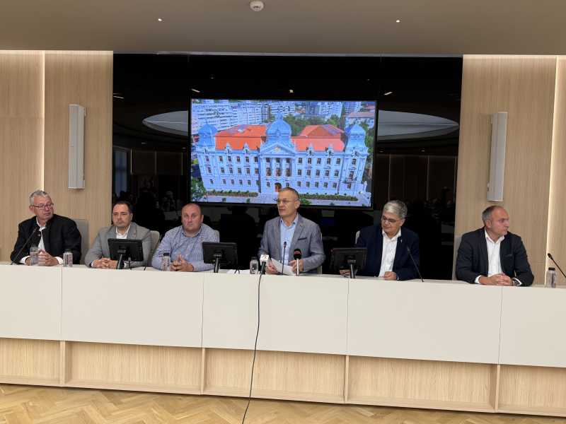 Clădire emblematică reabilitată în Oradea, sediu CJ Clădire emblematică reabilitată în Oradea, sediu CJ