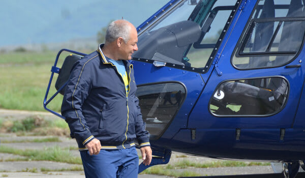 Romeo Dunca oferă gratuit elicopter pentru stingerea incendiului de pe Domogled
