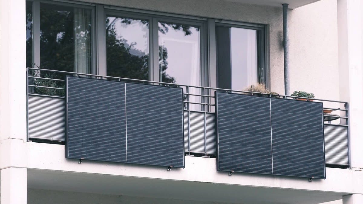 panouri solare montate pe balcon și pe bloc panouri solare montate pe balcon și pe bloc