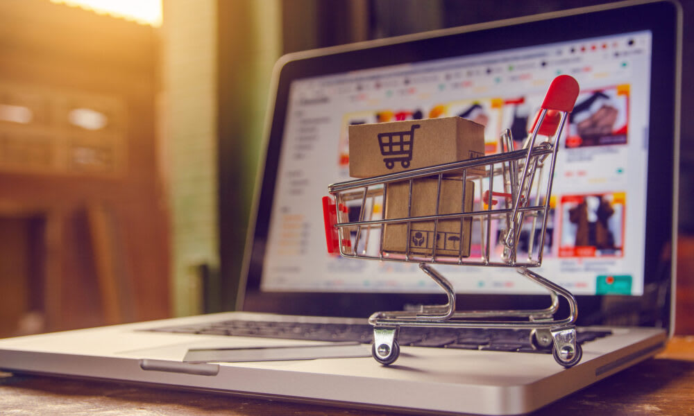 platformă online de vânzări și tranzacții financiare