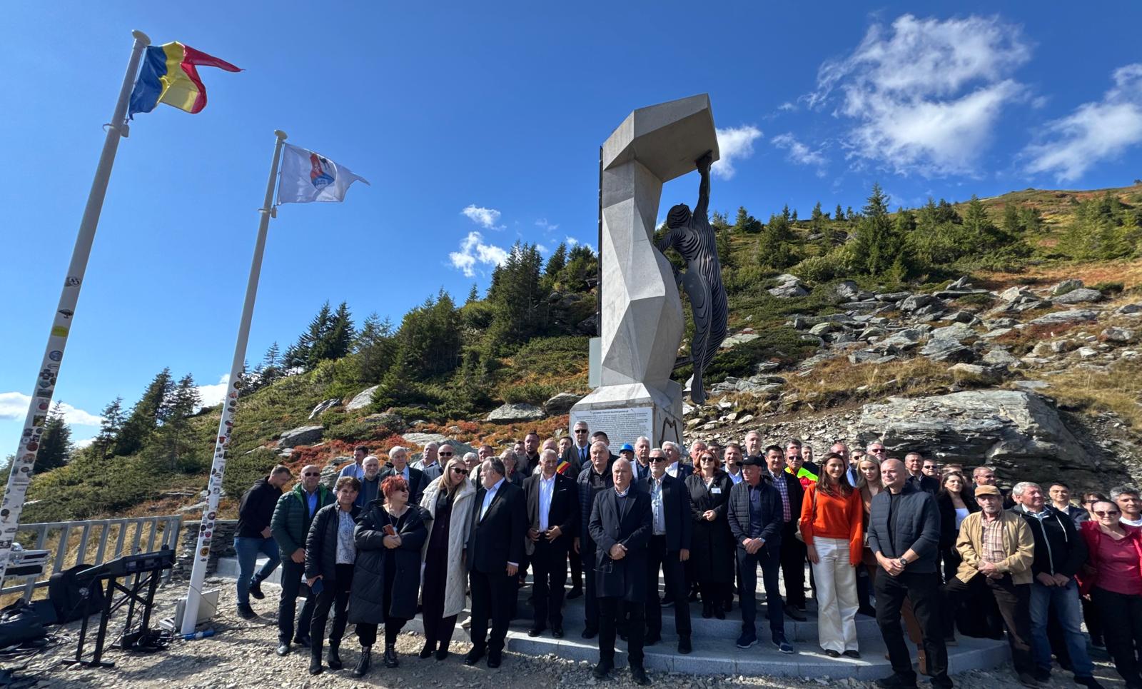 Monumentul sacrificiului de pe Transfăgărășan