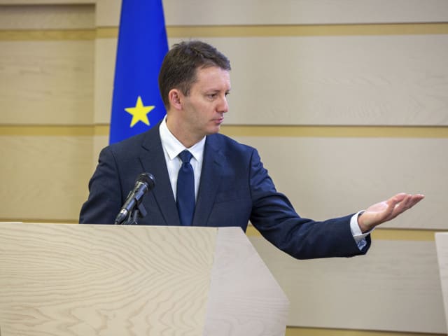România rămâne fără guvern și buget pentru 2027, după votul din Parlament