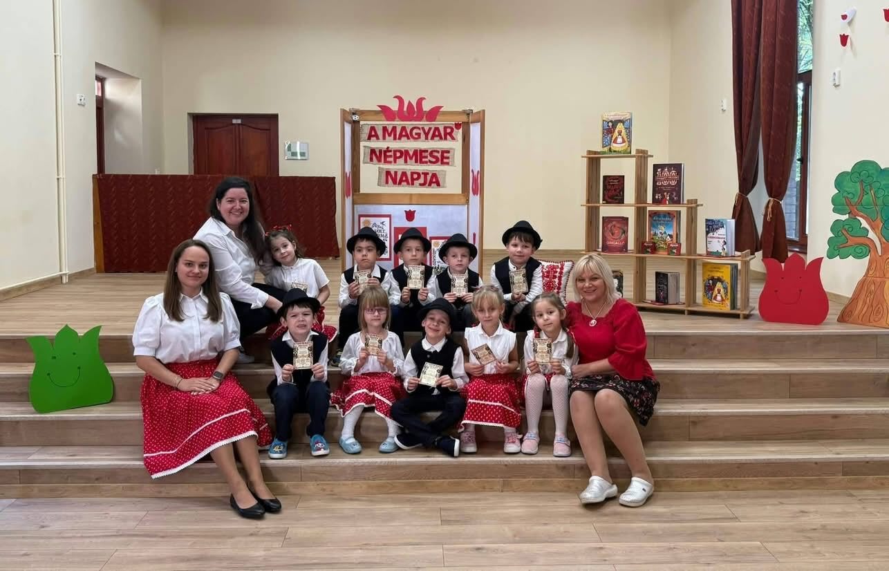 Ziua Basmului Popular Maghiar, sărbătorită la Grădinița „Hám János” prin lectură și joc
