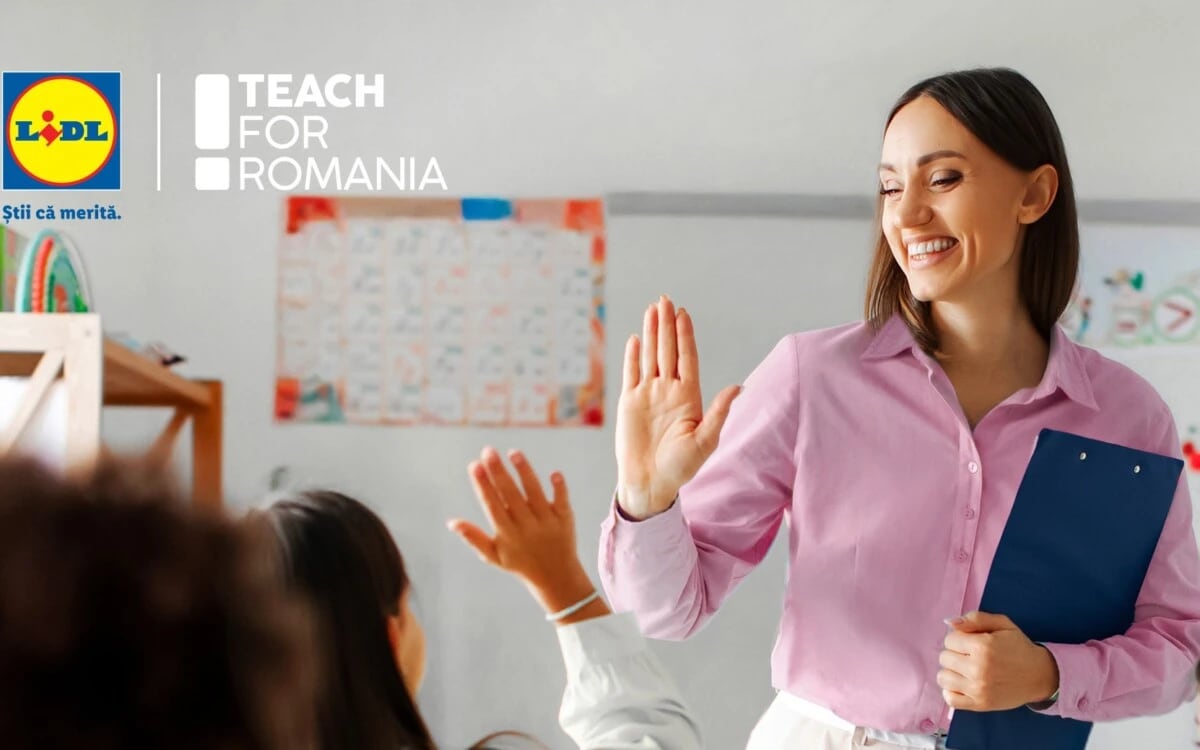 copii în clasă, ghiozdane și rechizite școlare, sprijin educațional copii în clasă, ghiozdane și rechizite școlare, sprijin educațional