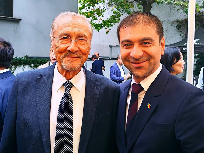 Gabriel Zetea și Emil Constantinescu împreună, fotografie pe social media Gabriel Zetea și Emil Constantinescu împreună, fotografie pe social media