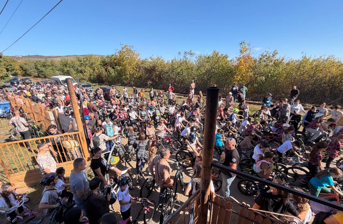 Peste 500 de participanți au pedalat la Măgurele, în Prahova, cu premii în tombolă