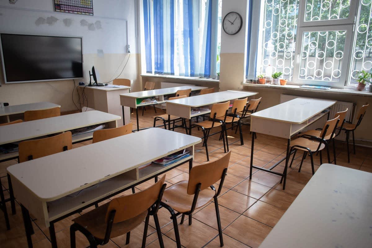 Un sistem educațional în criză: profesorii părăsesc școlile, elevii abandonează învățământul