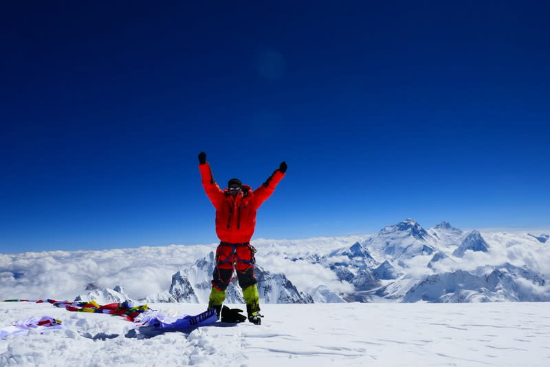 Adrian Laza în munții Himalayei, Nepal Adrian Laza în munții Himalayei, Nepal