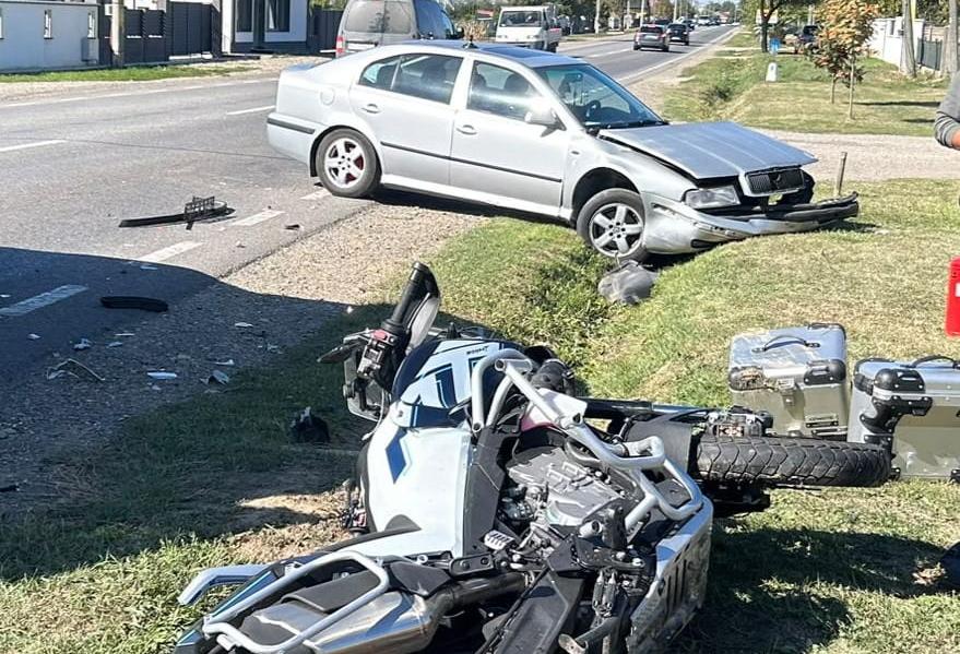 accident rutier în comuna Botești, două mașini implicate accident rutier în comuna Botești, două mașini implicate