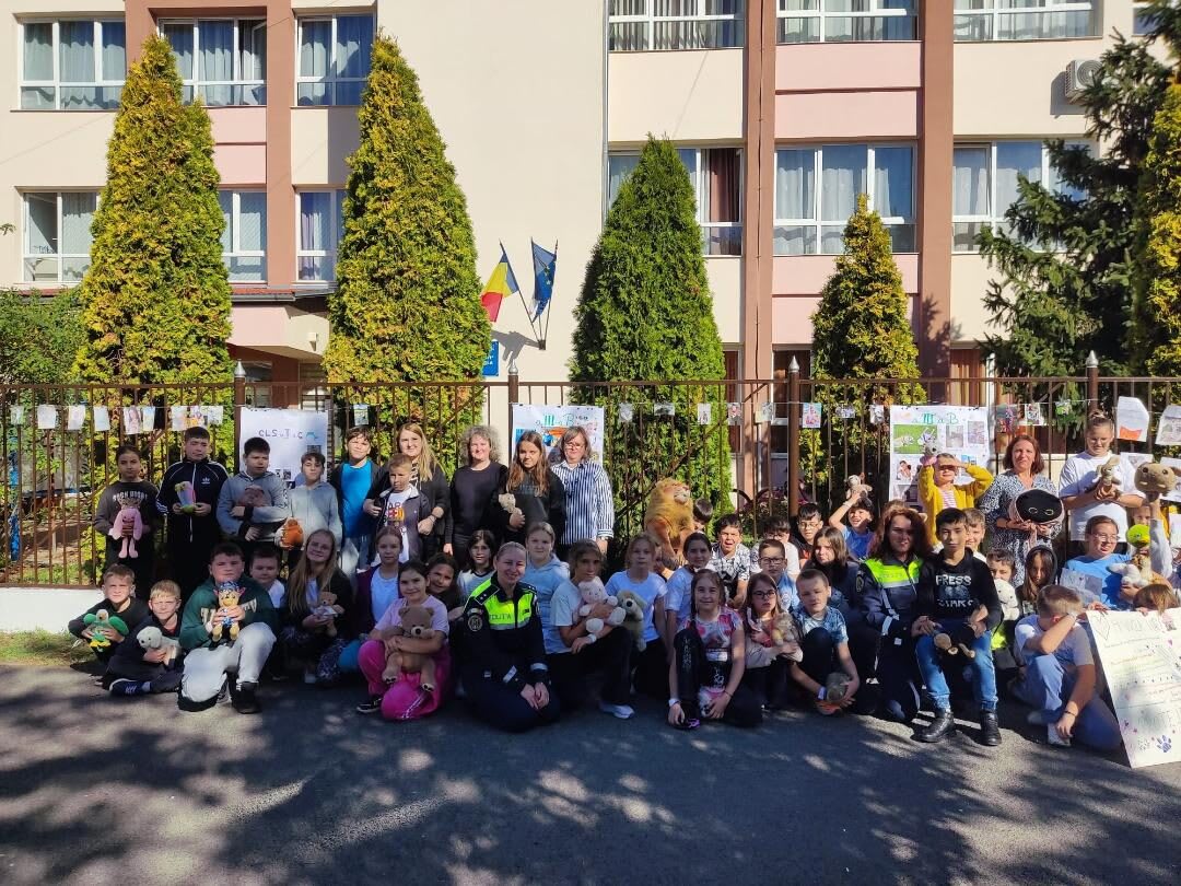 Polițiștii din Satu Mare au organizat activități educative de Ziua Animalelor