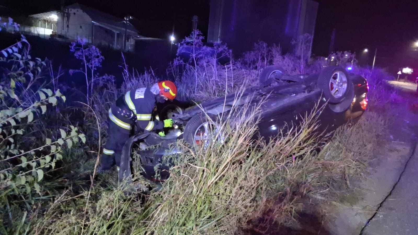 Un bărbat a fost transportat la spital după accident între autoturism și căruță la Mârșa