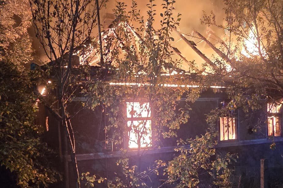 Un incendiu a distrus complet o locuință în Marosliget