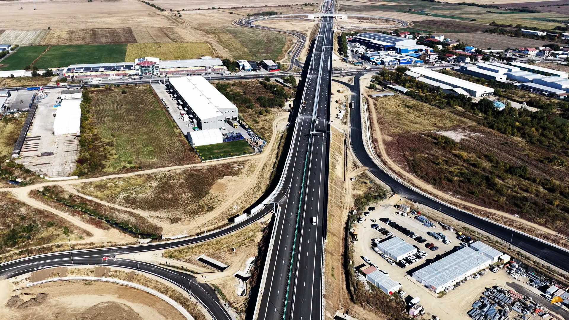 șantier autostradă București, muncitori, utilaje, șantier în lucru șantier autostradă București, muncitori, utilaje, șantier în lucru