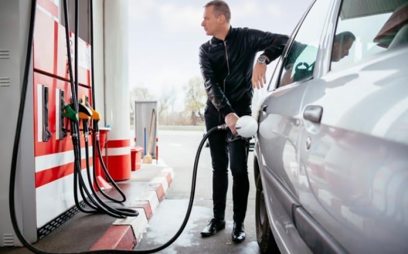 carburanți și pompe de alimentare în România