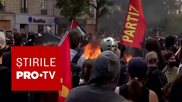 Protestele din Franța continuă, autoritățile încearcă să calmeze tensiunile