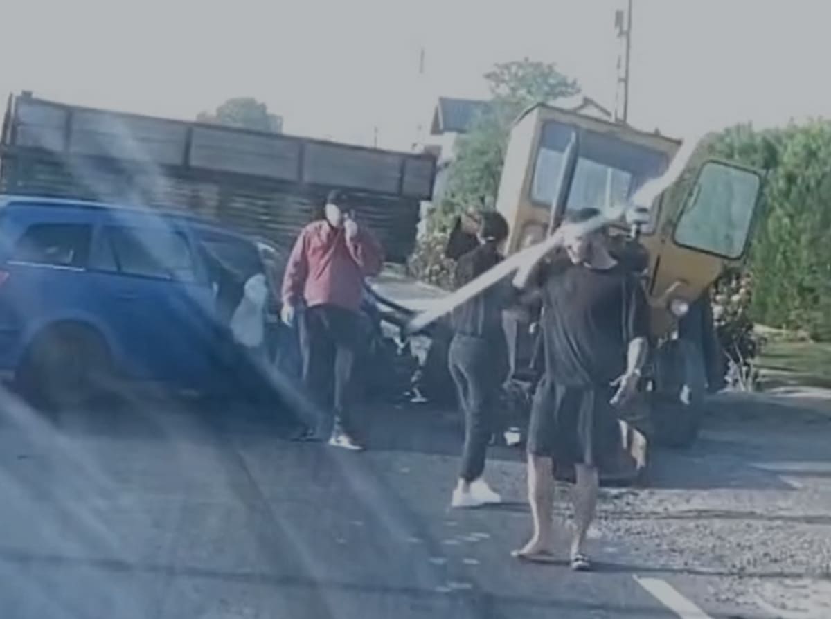 tractor neînmatriculat accident rutier Munteni tractor neînmatriculat accident rutier Munteni