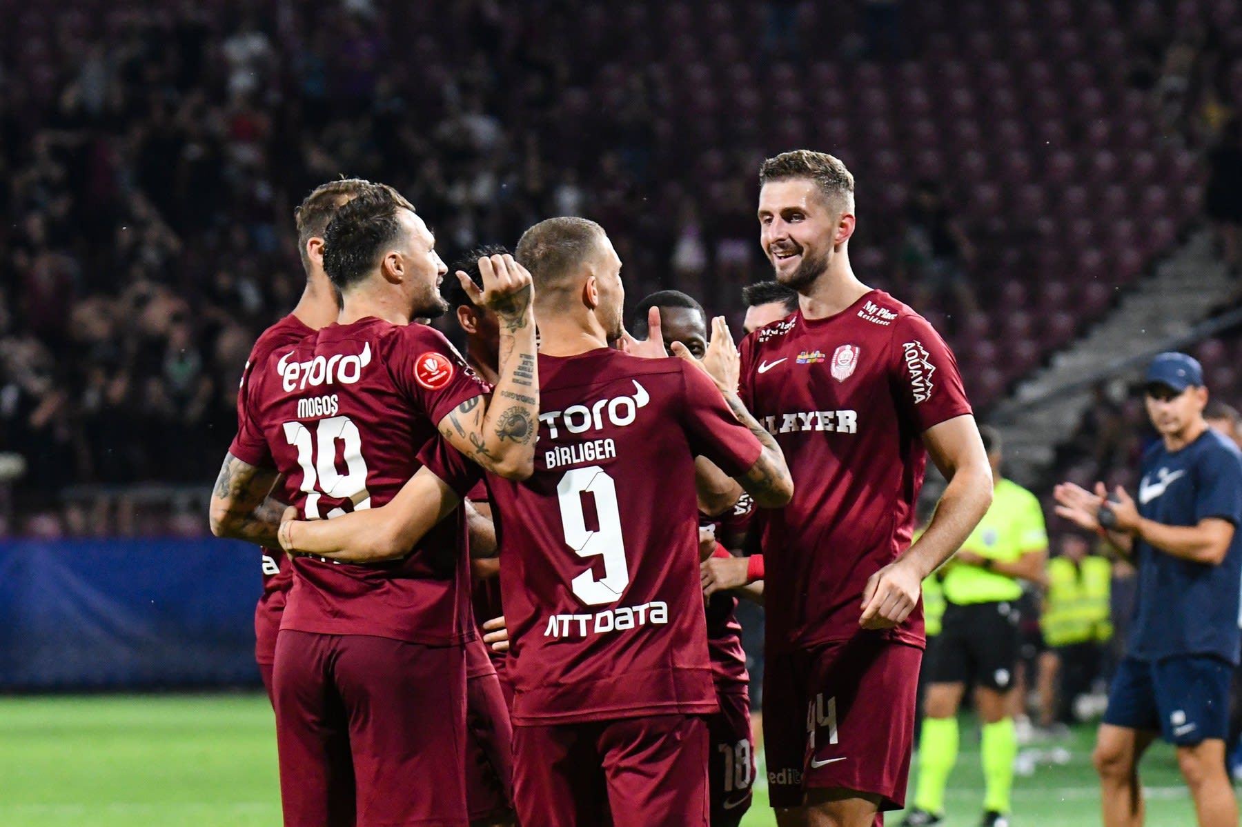 CFR Cluj în acțiune pe teren CFR Cluj în acțiune pe teren