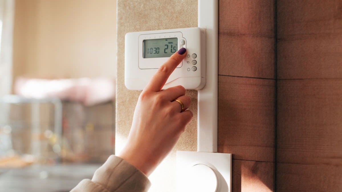 Când trebuie pornită centrala termică toamna pentru facturi mici la gaz