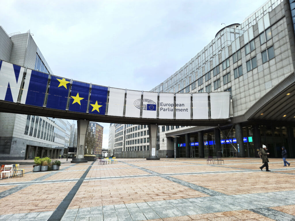 SUA, acuzate de presiuni asupra UE pentru a opri dezbaterea despre dezinformare