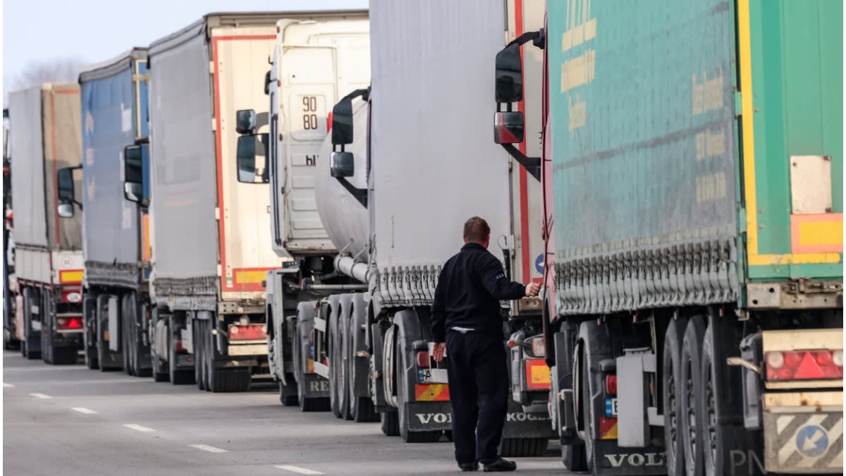Ministrul Transporturilor din Italia propune ca șoferii de TIR să lucreze până la 70 de ani