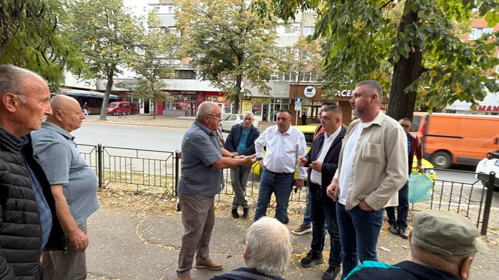 Social-democrați Buzău în vizită Social-democrați Buzău în vizită