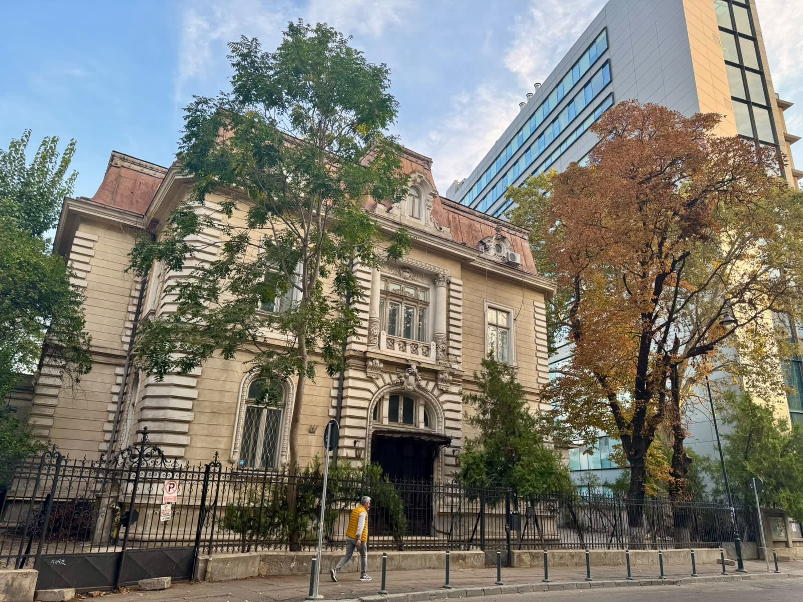 Palatul Athanasovici de pe strada Batiștei a fost salvat de la demolare în centrul Bucureștiului