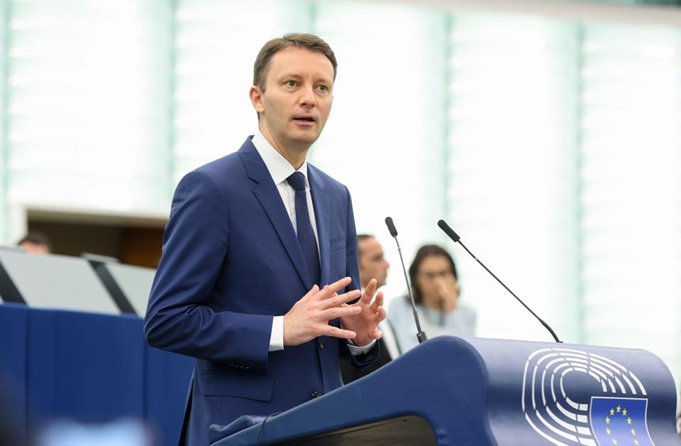 Siegfried Mureșan afirmă că PNL vizează o majoritate parlamentară fără PSD și AUR după alegerile din 2028