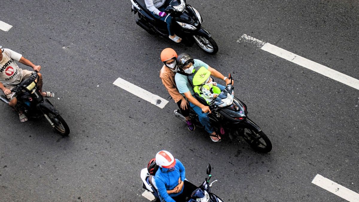 Motocicletă ușoară pentru începători