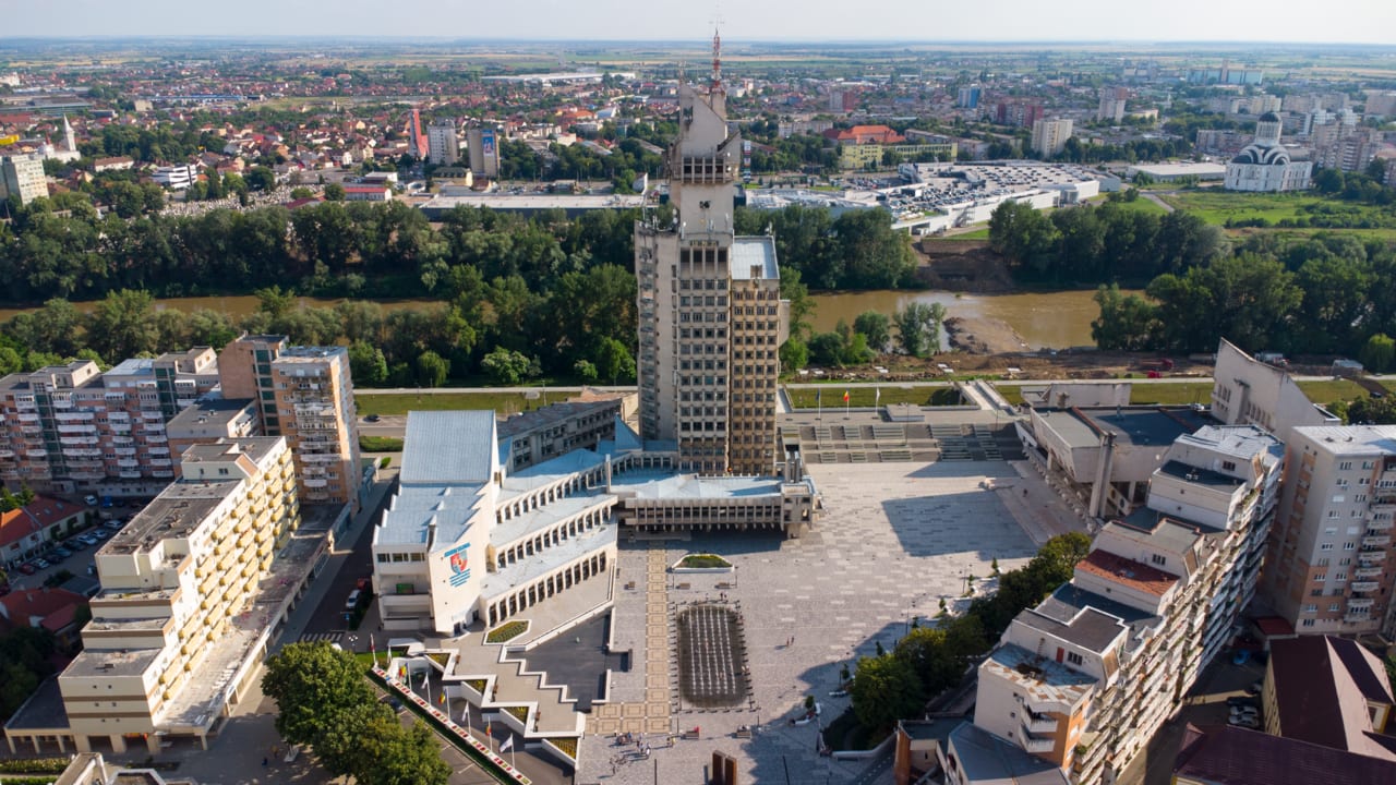 Primăria Satu Mare pregătește Târgul de Crăciun 2026 în Piața Libertății
