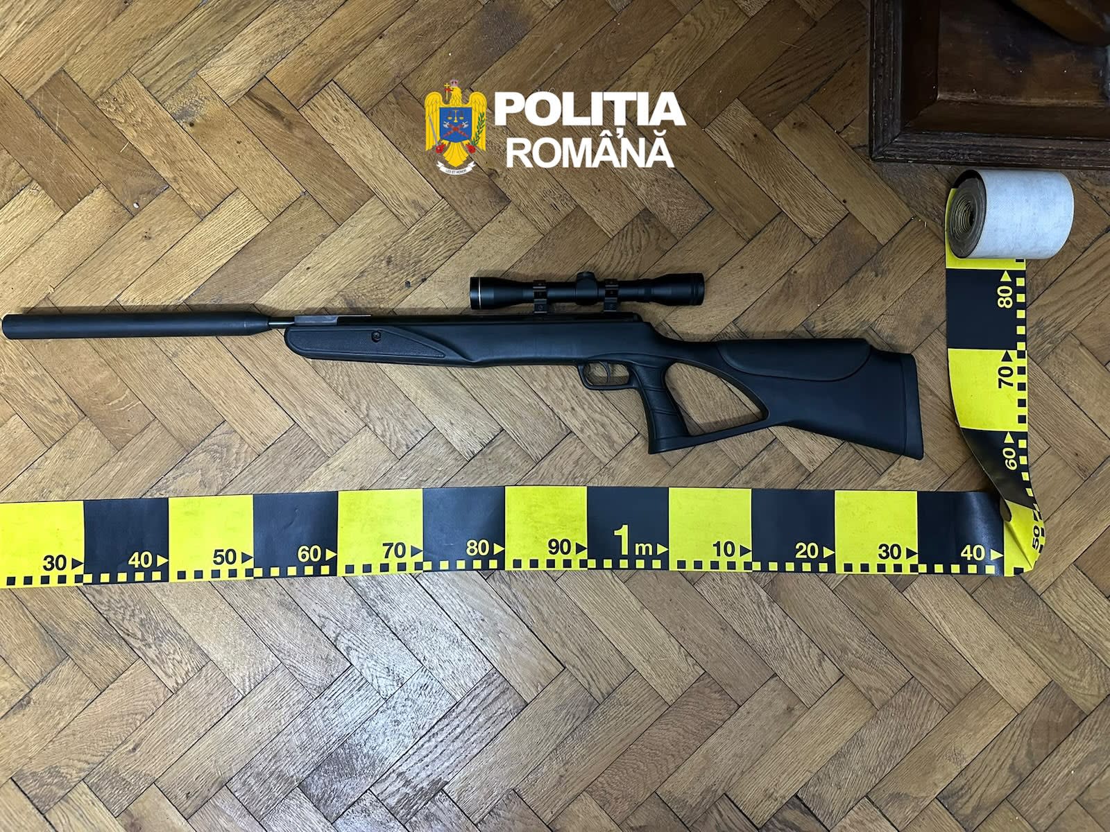 Polițiștii din Alexandria au reținut un bărbat pentru contrabandă și uz ilegal de armă