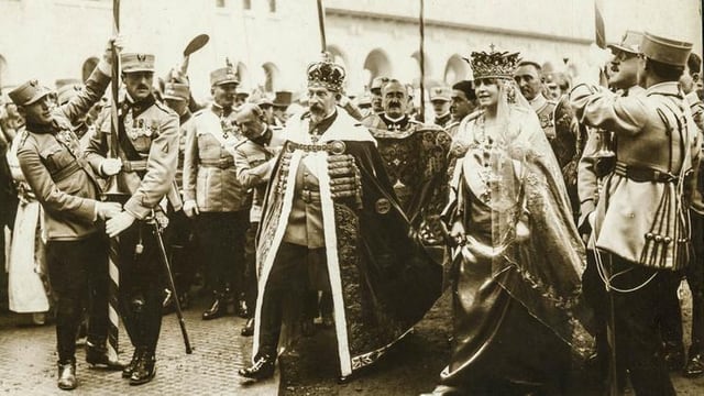 Regele Ferdinand I și Regina Maria la încoronare