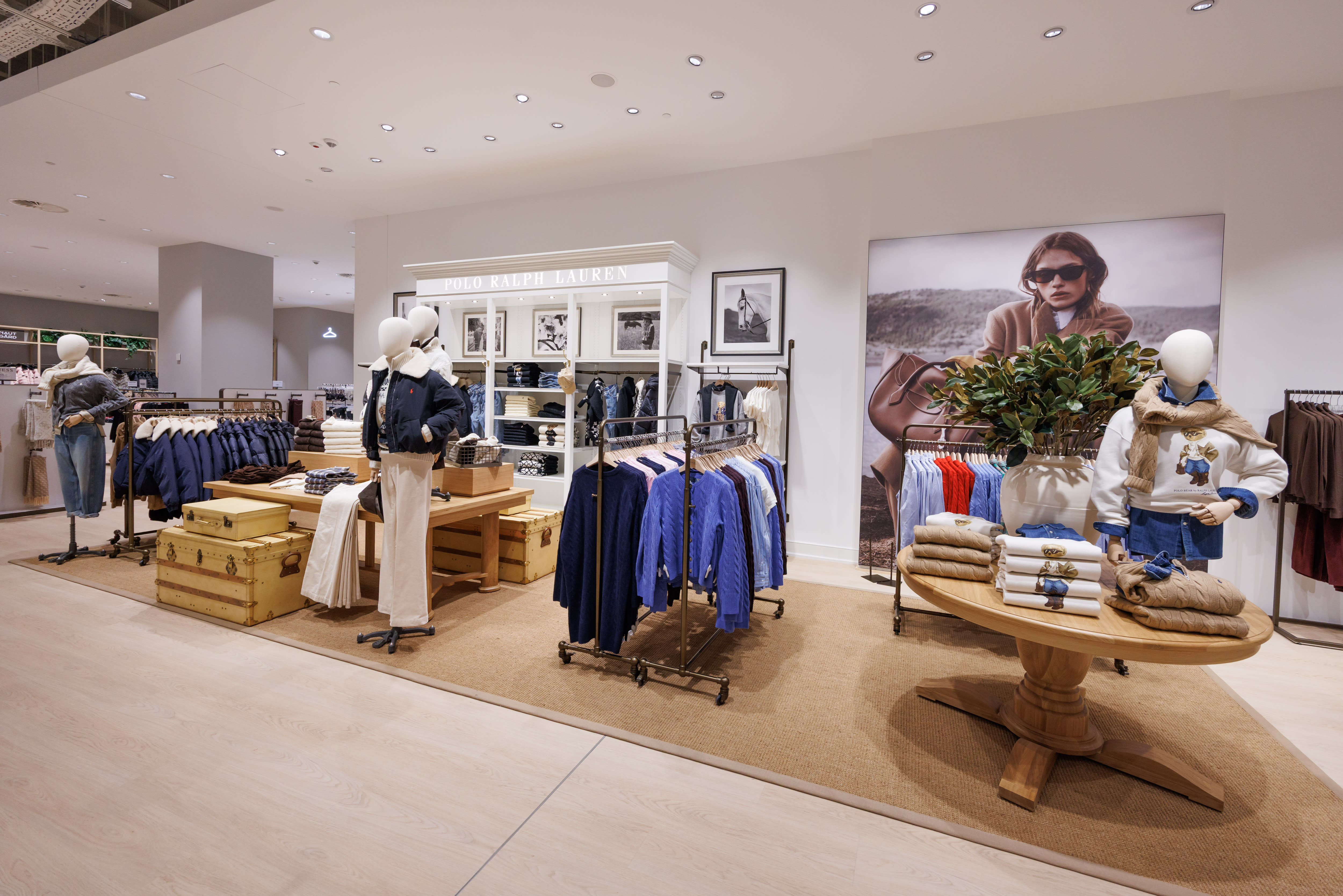 P&C Opening Ploiesti Store (02)