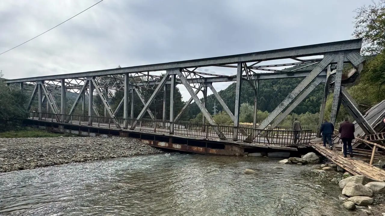 pod prăbușit Ciobănuș, infrastructură